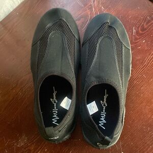 Maui & Sons Tide Men's Water Shoes Size 10 Black Water Socks Surf Kayak Boating